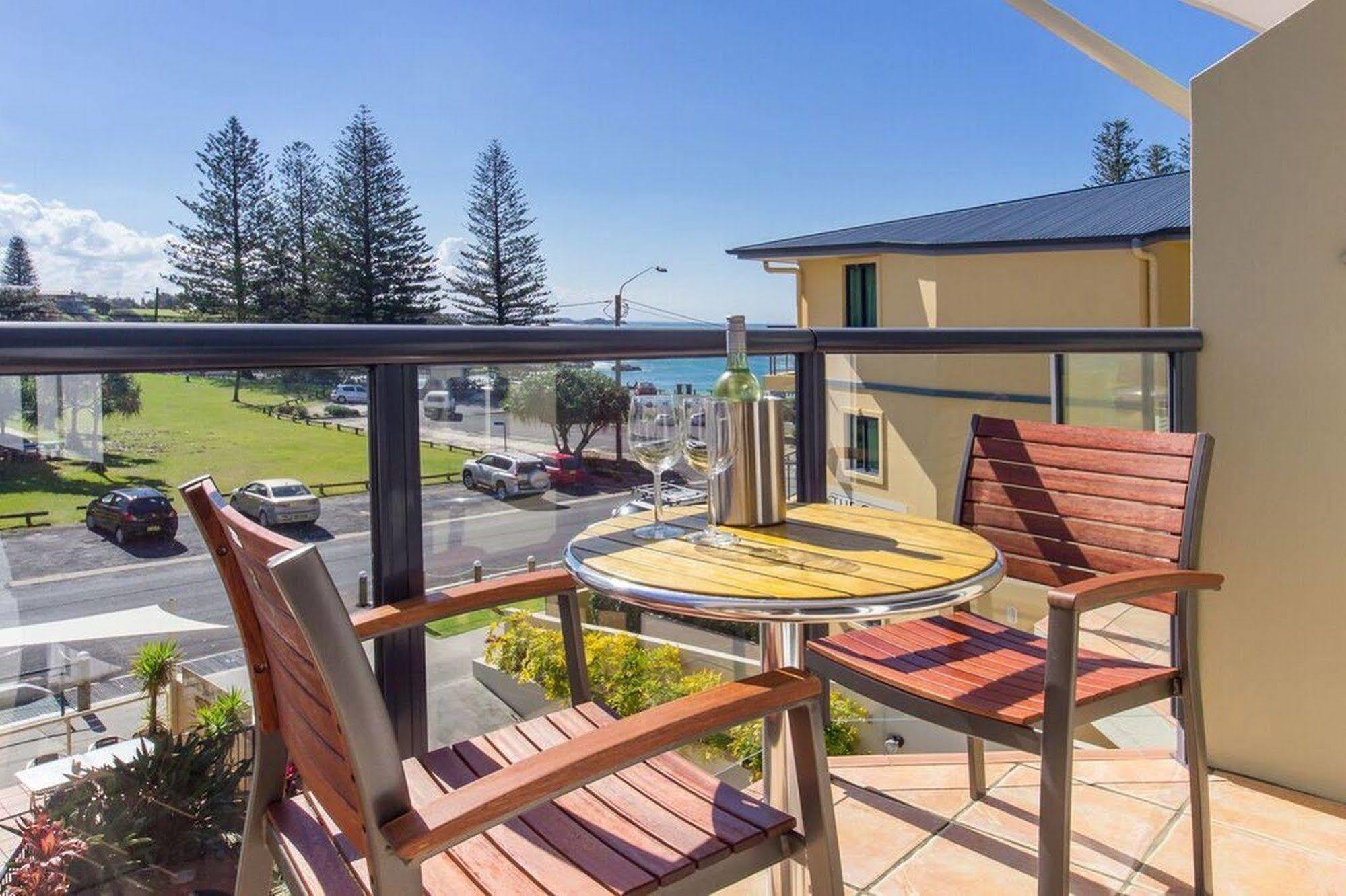 Yamba Beach Motel Екстер'єр фото