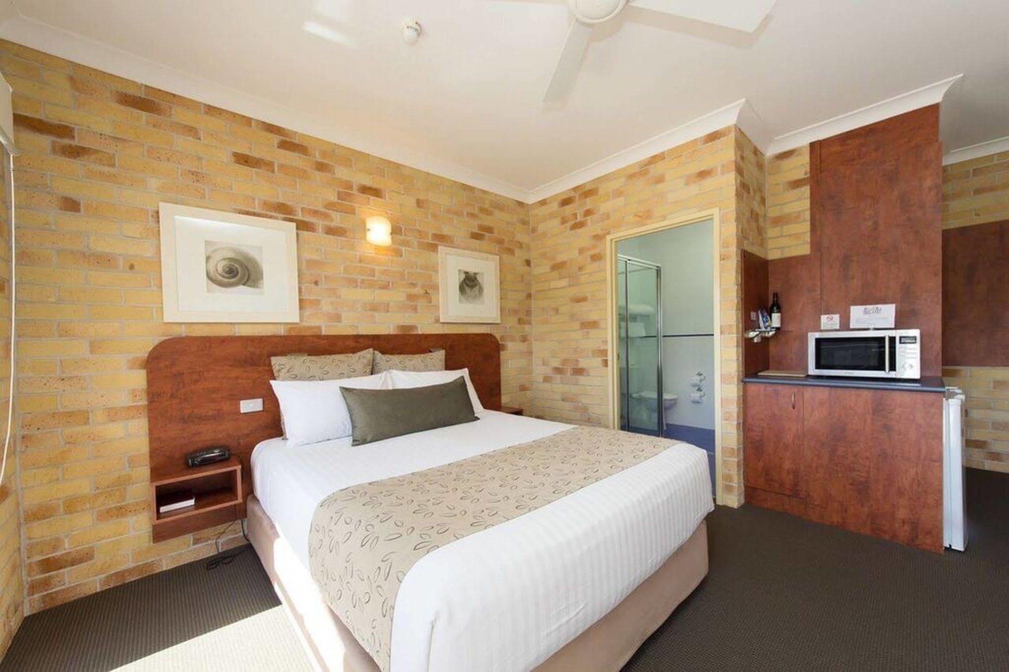 Yamba Beach Motel Екстер'єр фото
