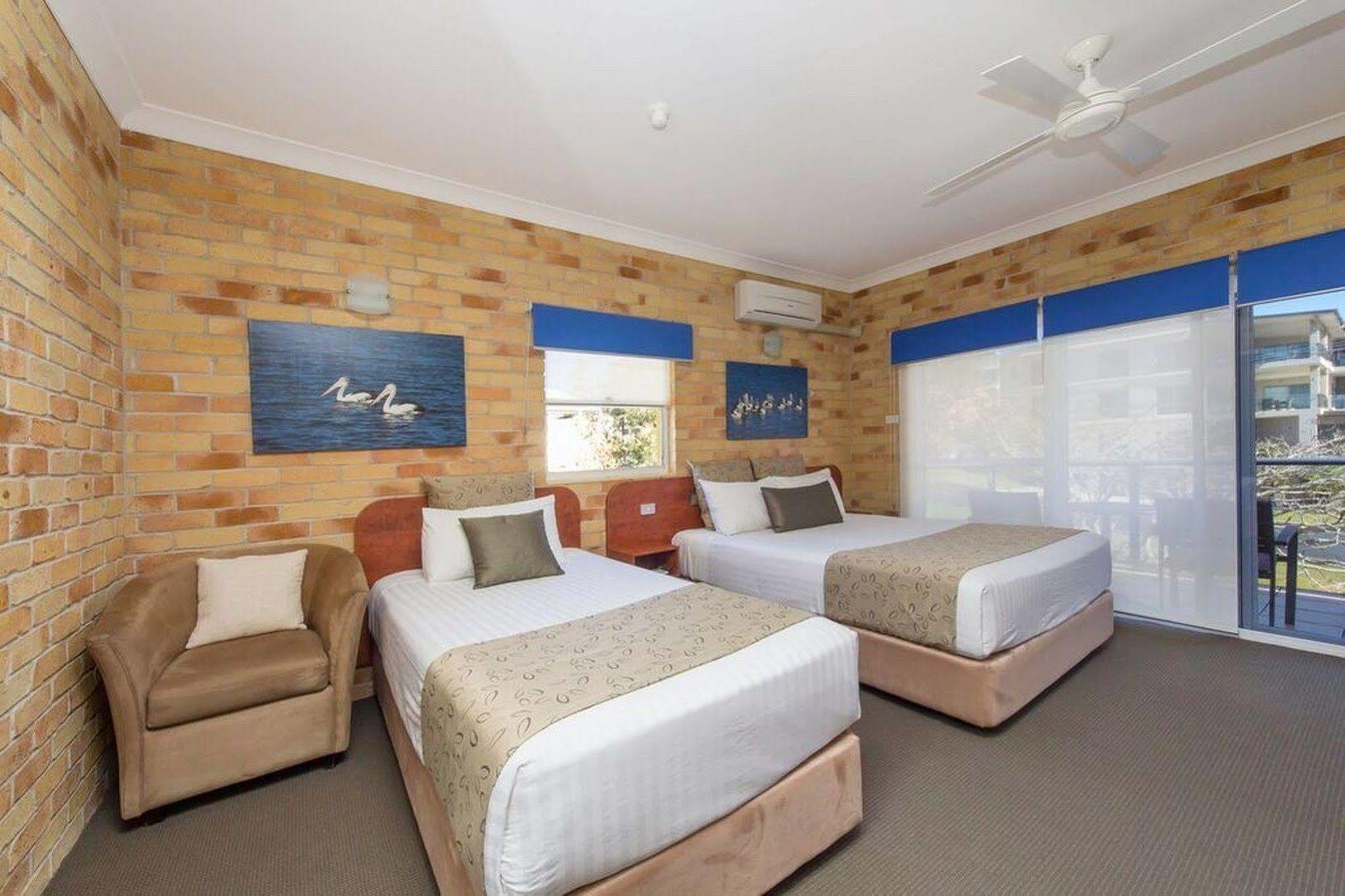 Yamba Beach Motel Екстер'єр фото